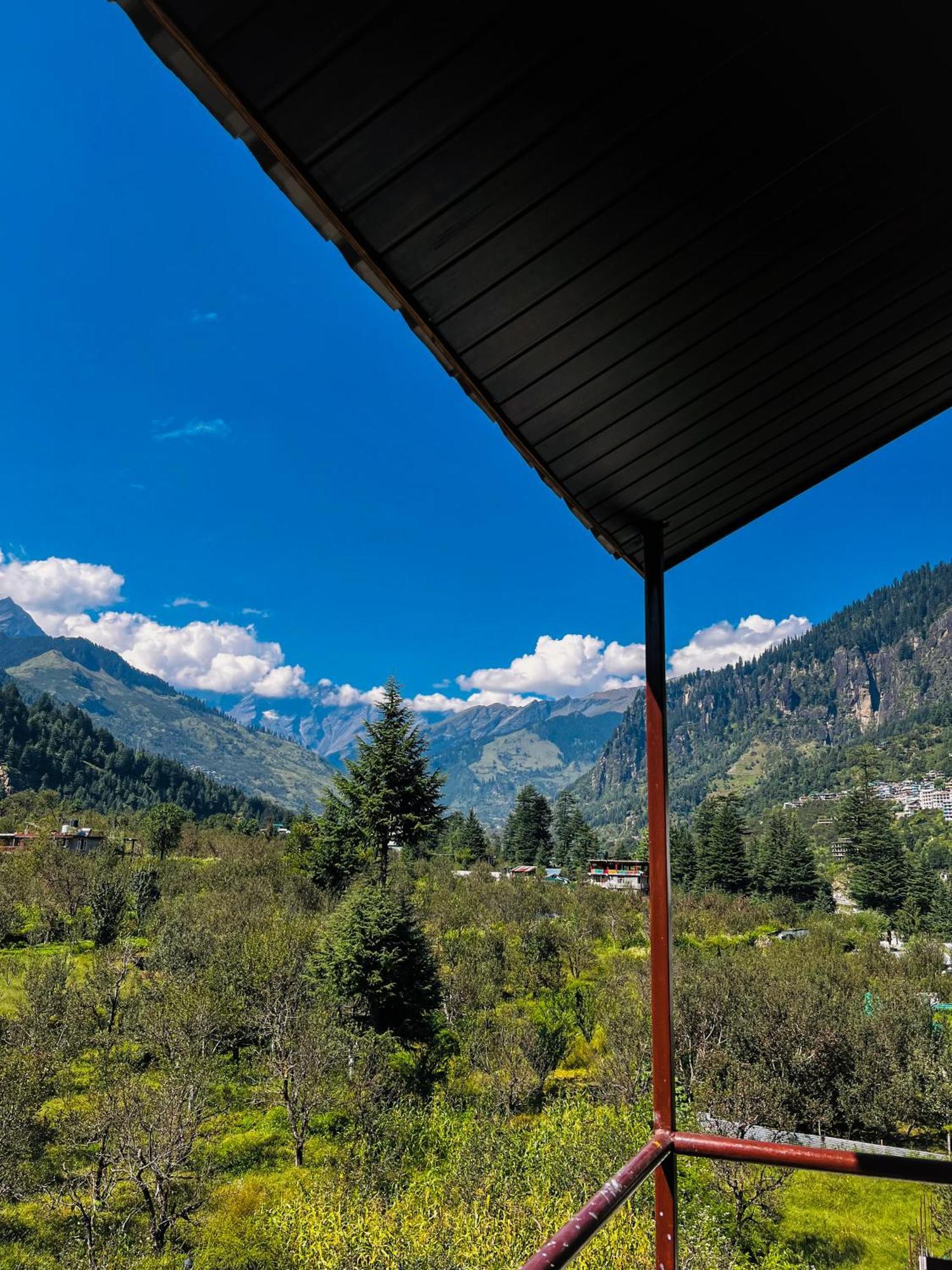 Resort Apple Flower By Manali Mall Road Екстериор снимка