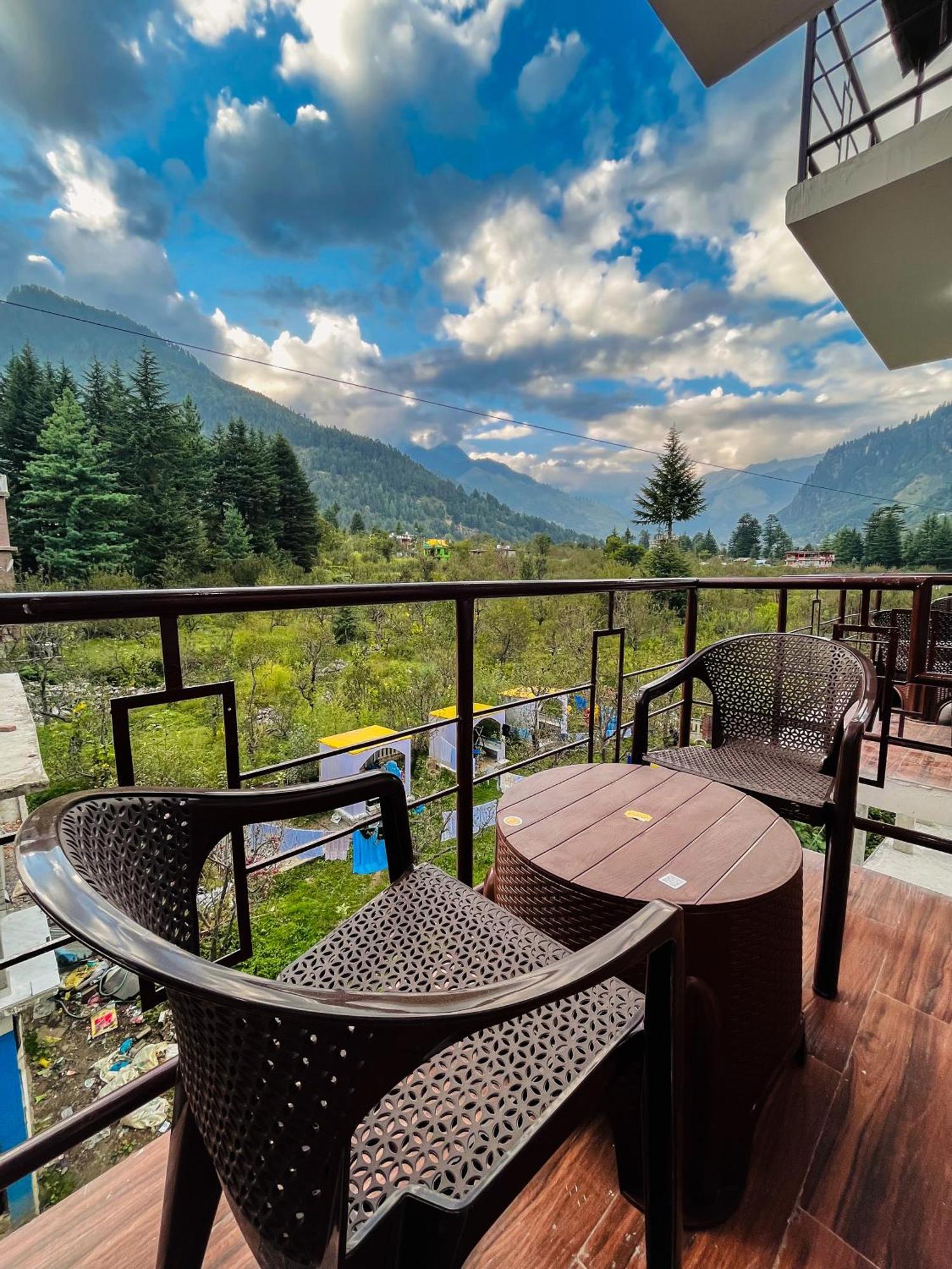 Resort Apple Flower By Manali Mall Road Екстериор снимка